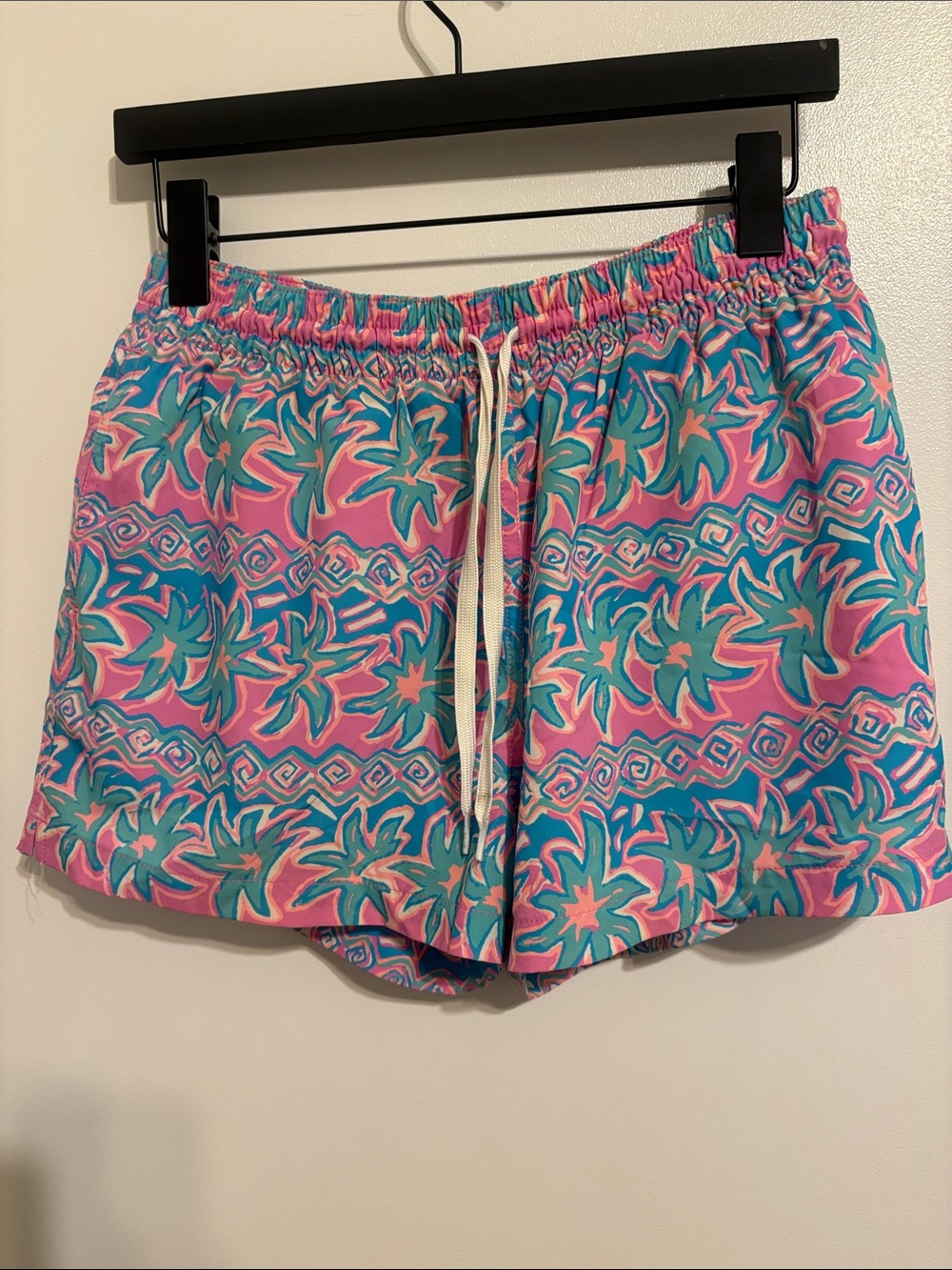 chubbies Pink & Teal Tropical Print Swim Trunks
